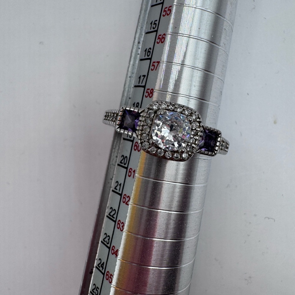 Ryze Party .925 Elegant Sterling Silver and white Frost Purple CZ Women's Ring